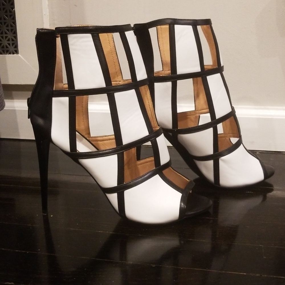 Sexy Pumps - 🔥🔥 (Size 12)